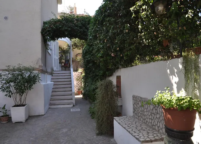 Residenza Le Rose Villa D'Arte